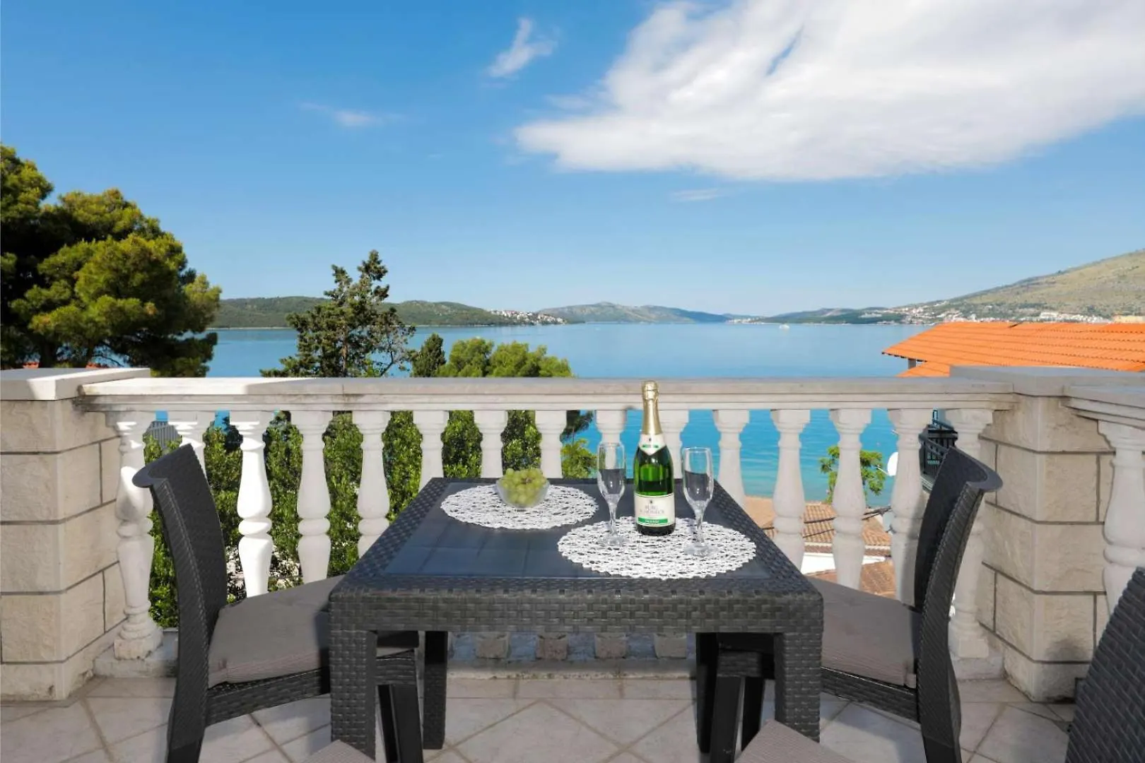 Apartments Lovric Trogir