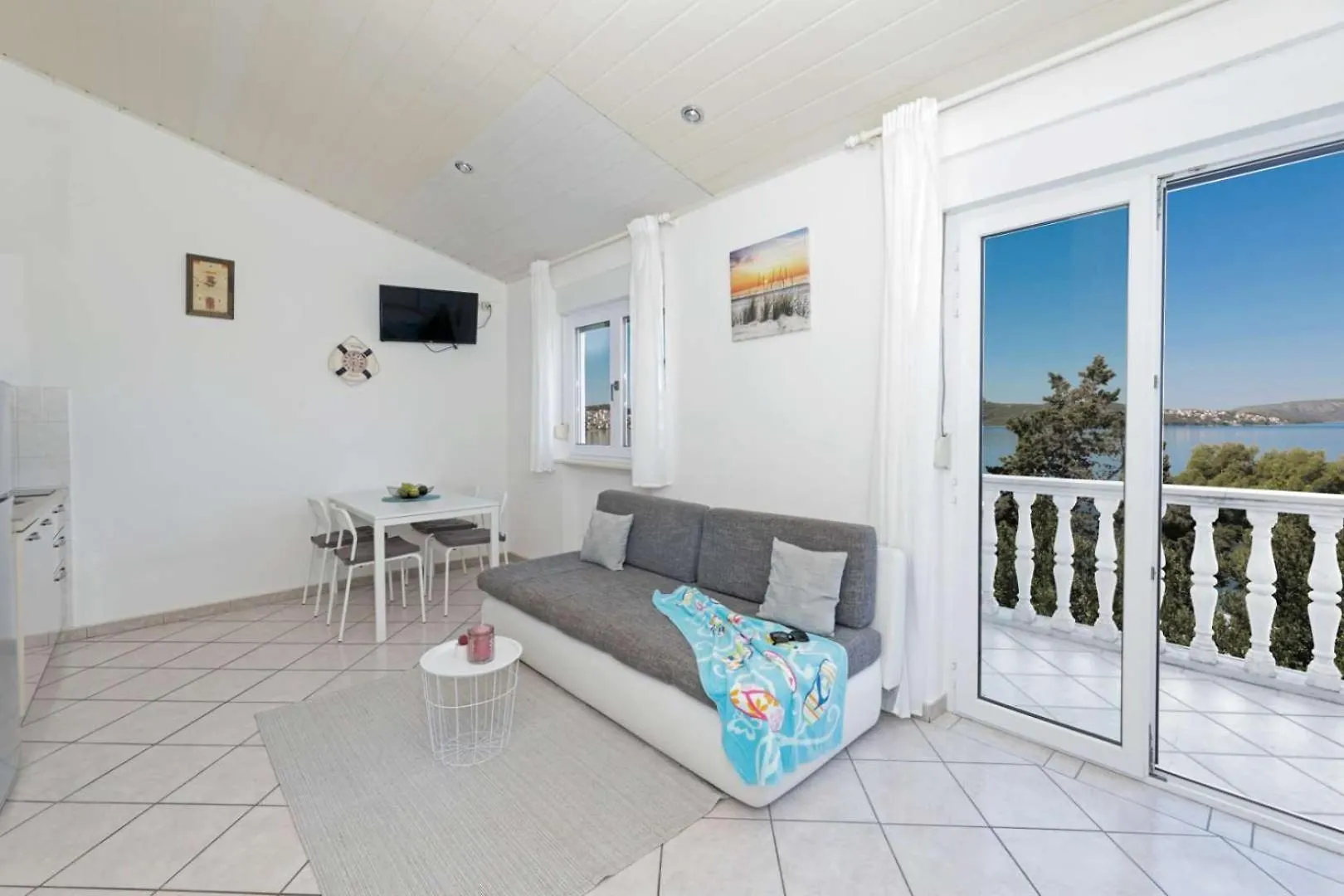 Apartments Lovric Trogir